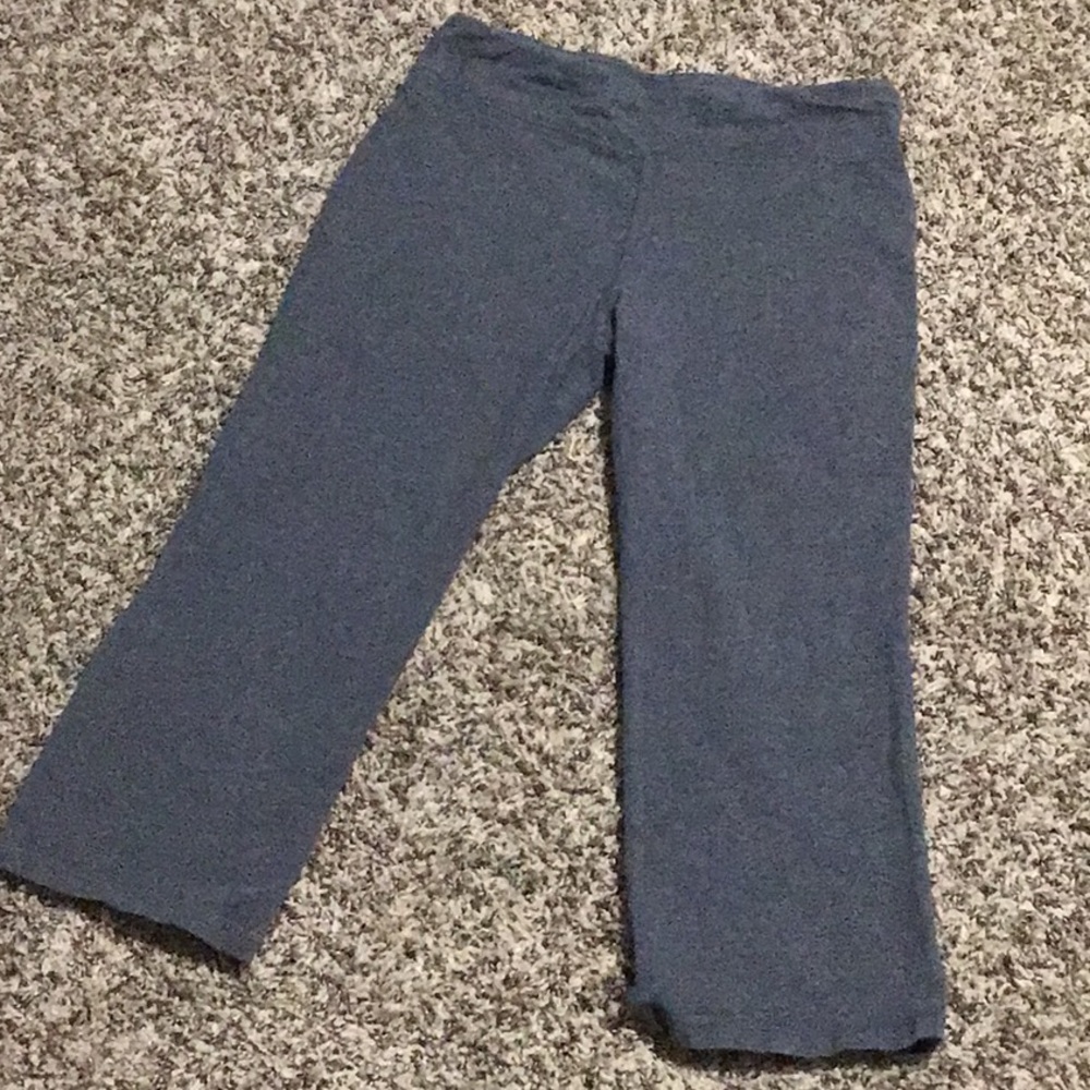 Gap yoga capris